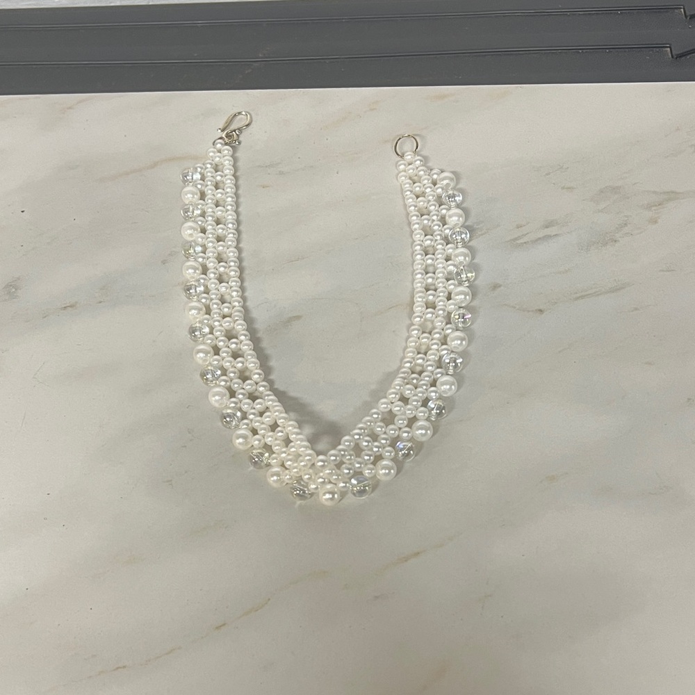 Classic White Pearl Necklace